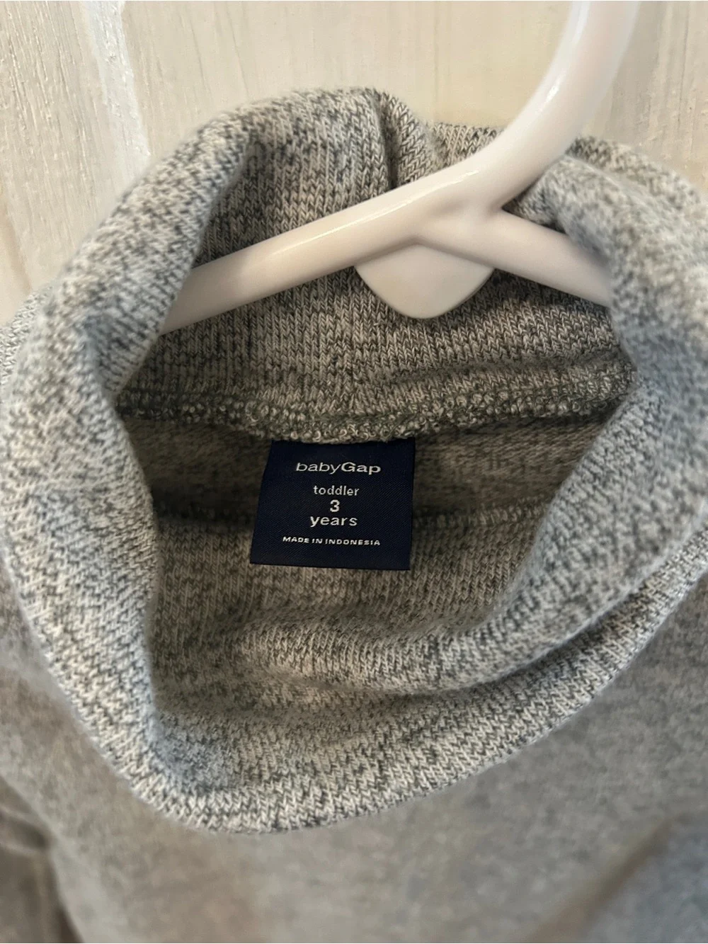 GAP neck soft